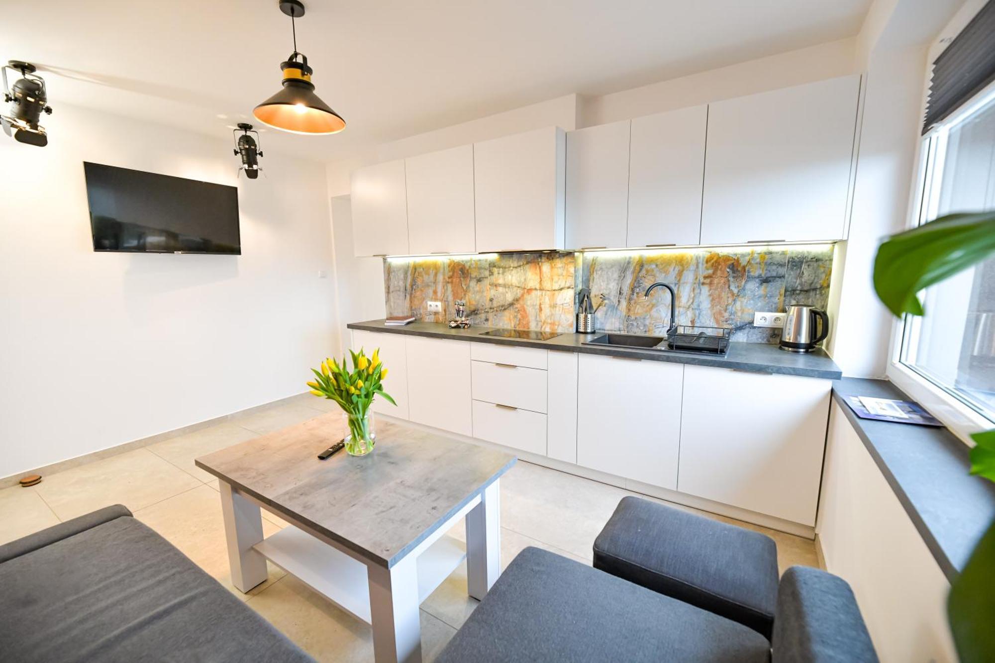 Apartment Coaster Energylandia - *